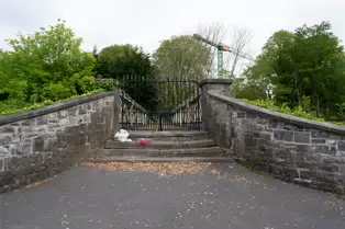 THE PEOPLES PARK IN WATERFORD [26 MAY 2016]-221081-1