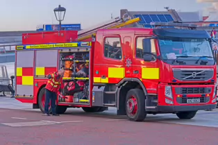 FIRE ENGINE ERZ 9062 VOLVO FM-330 SRT SRP [ROMEO TANGO 190]-235552-1 ROMEO TANGO 190