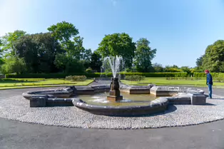 THE KILKENNY CASTLE ESTATE [THERE IS NO REAL NEED TO PAY TO EXPLORE THE CASTLE]-245330-1