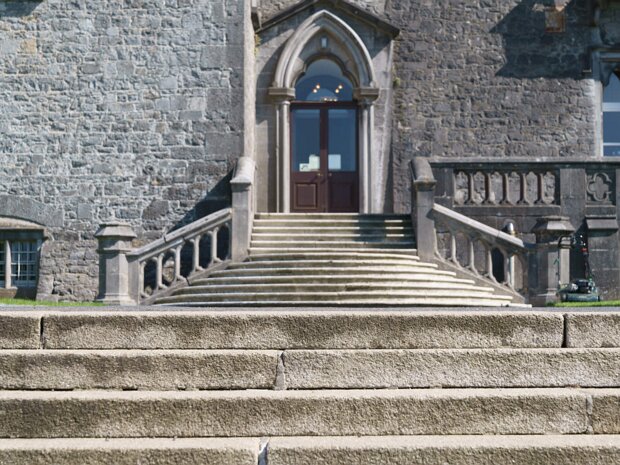 KILKENNY CASTLE Kilkenny Castle, a prominent landmark in County Kilkenny, Ireland, boasts a rich and complex history spanning over 800...
