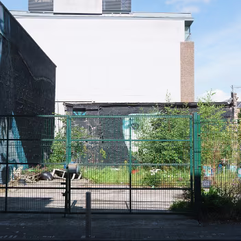 LOVE ME SO MURAL McConaghy, who signs his work as DMC, is an Irish artist who prefers the freedom of the streets to the confines of a...