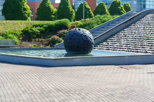 THE BASTARD SON OF SISYPHUS [A SCULPTURE BY ORLA DE BRI]-244121-1