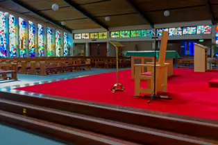ST ANTHONY'S CHURCH ON CLONTARF ROAD [AND WHAT WAS ONCE CLONTARF TOWN HALL]-244342-1