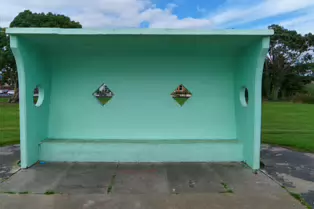 RETRO WIND SHELTERS AND OTHER STRUCTURES IN CLONTARF [DESIGNED IN 1934 BY HERBERT SIMMS]-244391-1