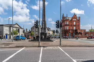 THE CLONMULT MONUMENT BY SEAMUS MURPHY [MIDLETON COUNTY CORK MAY 2019]-247566-1