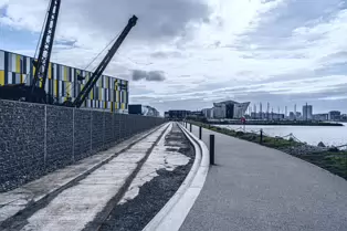 VICTORIA WHARF THE TITANIC WALKWAY [BELFAST MARCH 2019]-247462-1