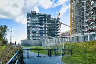 HAMILTON VIEW AND NEARBY AT HALLOWEEN 2022[8TH LOCK ROYAL CANAL PARK]-247603-1