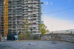 HAMILTON VIEW AND NEARBY AT HALLOWEEN 2022[8TH LOCK ROYAL CANAL PARK]-247606-1