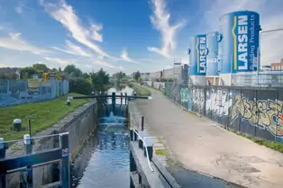 HAMILTON VIEW AND NEARBY AT HALLOWEEN 2022[8TH LOCK ROYAL CANAL PARK]-247608-1
