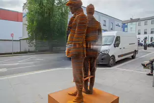 THE THOMAS WOODGATE MEMORIAL [AT BATEMAN QUAY IN KILKENNY CITY]-245482-1