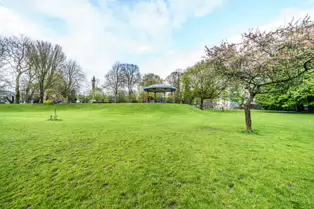 THE PEOPLE'S PARK IN LIMERICK [LOST ITS BEEBEE TREE IN 2013]-244620-1