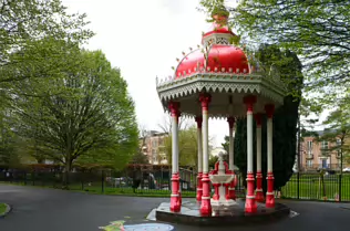THE RUSSELL MEMORIAL FOUNTAIN [THIS IS A FAVOURITE OF MINE]-244586-1