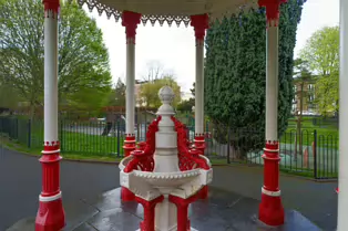 THE RUSSELL MEMORIAL FOUNTAIN [THIS IS A FAVOURITE OF MINE]-244587-1