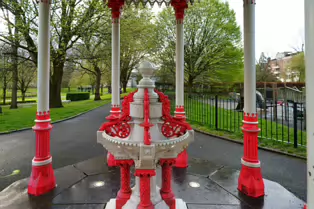 THE RUSSELL MEMORIAL FOUNTAIN [THIS IS A FAVOURITE OF MINE]-244588-1