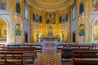 THIS WAS THE SACRED HEART CHURCH WHEN I PHOTOGRAPHED IT [THE CRESCENT LIMERICK APRIL 2022]-244633-1