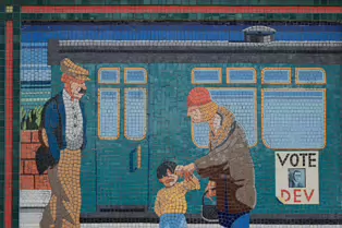THE MURALS AND MOSAICS AT BRAY DALY TRAIN STATION [PHOTOGRAPHED 7 MAY 2025]-250709-1