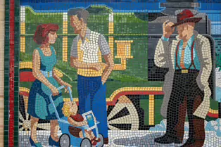 THE MURALS AND MOSAICS AT BRAY DALY TRAIN STATION [PHOTOGRAPHED 7 MAY 2025]-250711-1