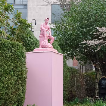 SCULPTURE BY JAM SUTTON