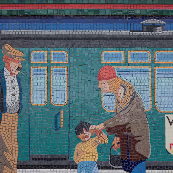 MURALS AT DALY STATION The story of the public art at Bray Daly Station commenced in 1987 with a competition initiated by the Bray Community...