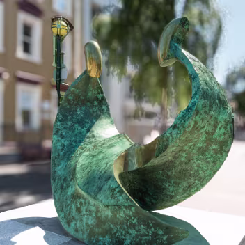 SCULPTURE BY SANDRA BELL Sandra Bell's "Rhythm and Rhyme," a significant public artwork sited on Earl Street, Dundalk, in 2002, stands as a...