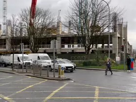 KEVIN STREET IS BEING TRANSFORMED AT A RAPID PACE [SINCE THE COLLEGE HAS BEEN DEMOLISHED]-249894-1