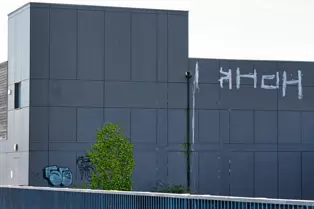 THE BRAY BOXING CLUB NOW UNOCCUPIED [BRAY HARBOUR AND THE IMMEDIATE AREA 7 MAY 2025]-250802-1