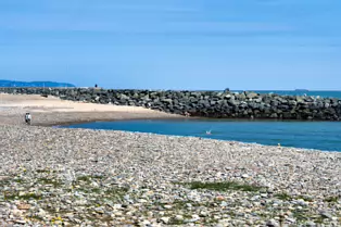 THE HARBOUR END OF STRAND ROAD IN BRAY [7 MAY 2025]-250779-1