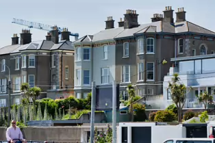 THE HARBOUR END OF STRAND ROAD IN BRAY [7 MAY 2025]-250783-1