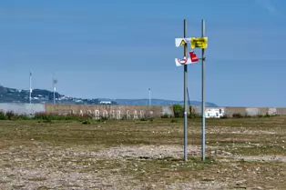 THE HARBOUR END OF STRAND ROAD IN BRAY [7 MAY 2025]-250785-1