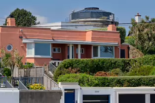 I DID NOT KNOW THAT THERE IS A MARTELLO TOWER IN BRAY [IN FACT THERE WERE THREE]-250718-1