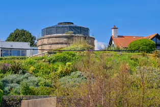 I DID NOT KNOW THAT THERE IS A MARTELLO TOWER IN BRAY [IN FACT THERE WERE THREE]-250720-1