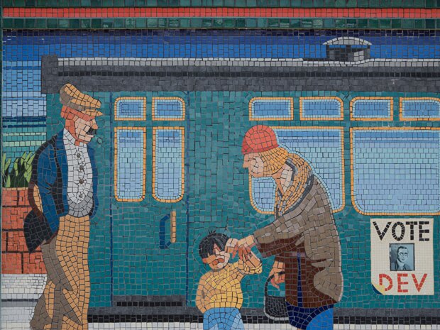 MURALS AT DALY STATION The story of the public art at Bray Daly Station commenced in 1987 with a competition initiated by the Bray Community...