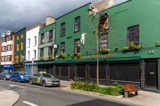 O'SULLIVAN ANTIQUES ON FRANCIS STREET [WELL WORTH A VISIT EVEN IF YOU ARE ONLY WINDOW SHOPPING]-249588-1