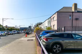 BOTH ENDS OF CHAPELIZOD ROAD [I WAS TOO LAZY TO WALK THE FULL LENGTH OF THE ROAD]-249460-1