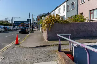 BOTH ENDS OF CHAPELIZOD ROAD [I WAS TOO LAZY TO WALK THE FULL LENGTH OF THE ROAD]-249461-1
