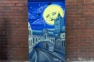 FULL MOON AT CHRIST CHURCH [PAINT-A-BOX BY SARA MANEIRO REY]-249558-1