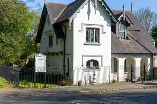 THE ISLANDBRIDGE GATE LODGE [PHOENIX PARK]-249344-1