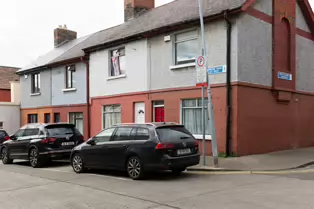 MARKS ALLEY WEST [IS IT IN THE COOMBE OR IS IT IN THE NEWMARKET AREA OF DUBLIN]-249618-1
