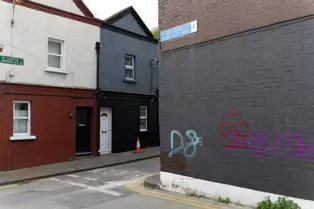 MARKS ALLEY WEST [IS IT IN THE COOMBE OR IS IT IN THE NEWMARKET AREA OF DUBLIN]-249622-1