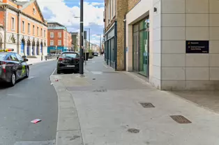 ANOTHER VISIT TO FRANCIS STREET [NOTHING MUCH HAS CHANGED SINCE MY LAST VISIT]-249682-1