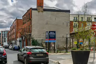 ANOTHER VISIT TO FRANCIS STREET [NOTHING MUCH HAS CHANGED SINCE MY LAST VISIT]-249707-1