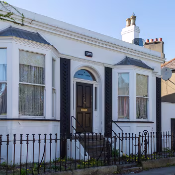OAKLEY ROAD Historically, the area around Oakley Road was known as Cullenswood. Ranelagh itself evolved from this earlier...