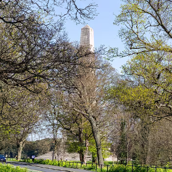 THE WELLINGTON MONUMENT The Wellington Monument in Phoenix Park, Dublin, is a prominent landmark, but its history and public reception differ...