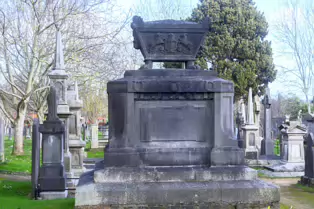 SARCOPHAGUS STYLED BURIAL PLOTS IN GLASNEVIN CEMETERY [FEBRUARY 2025]-248243-1