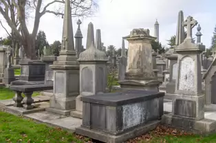 SARCOPHAGUS STYLED BURIAL PLOTS IN GLASNEVIN CEMETERY [FEBRUARY 2025]-248249-1