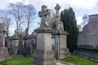 GLASNEVIN CEMETERY IS NOW A MAJOR TOURIST ATTRACTION [THE MUSEUM OPENED ABOUT FIFTEEN YEARS AGO]-248279-1