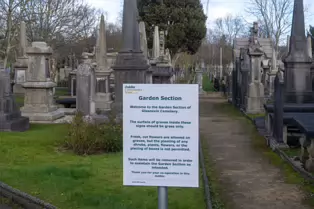 GLASNEVIN CEMETERY IS NOW A MAJOR TOURIST ATTRACTION [THE MUSEUM OPENED ABOUT FIFTEEN YEARS AGO]-248280-1