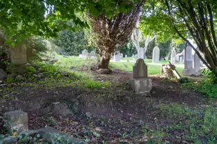 ST NAHI'S OLD CHURCH [LOCATED IN DUNDRUM VILLAGE]-248425-1