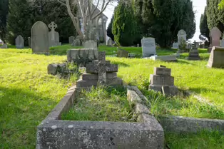 ST NAHI'S OLD CHURCH [LOCATED IN DUNDRUM VILLAGE]-248428-1