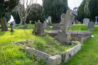 ST NAHI'S OLD CHURCH [LOCATED IN DUNDRUM VILLAGE]-248435-1